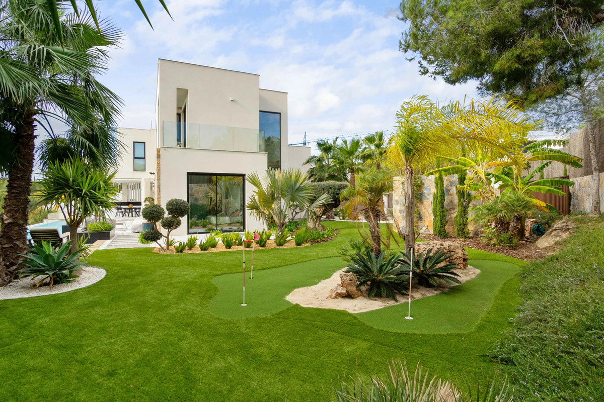 Huis te koop in Villamartin | 4 slaapkamers H5235817