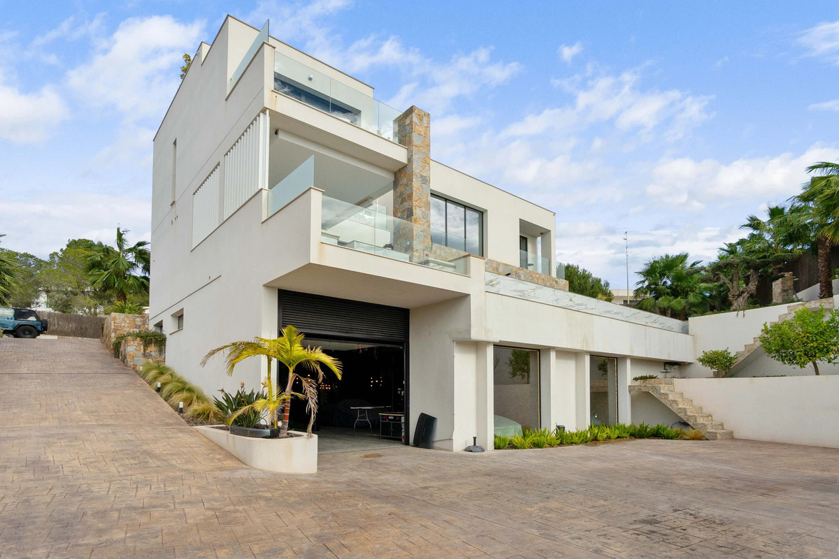 Huis te koop in Villamartin | 4 slaapkamers H5235817