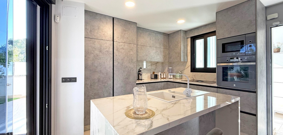 Huis te koop in Villamartin | 3 slaapkamers H5310451