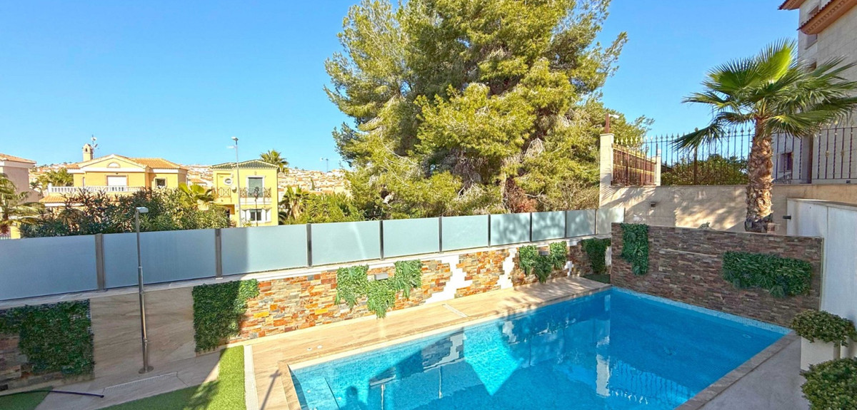 Huis te koop in Villamartin | 3 slaapkamers H5310451