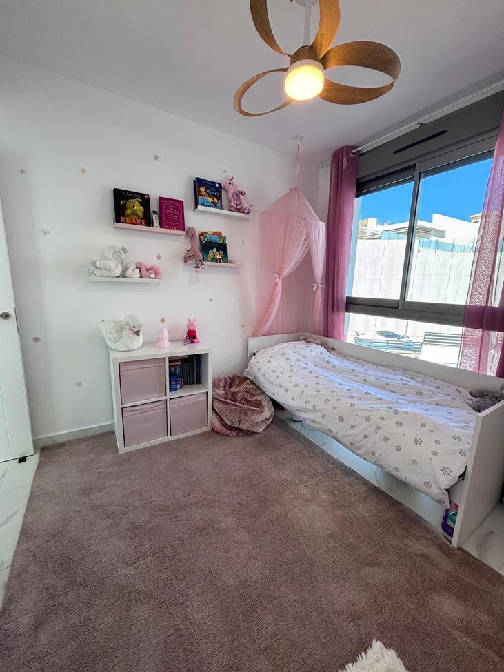 Property main view 33