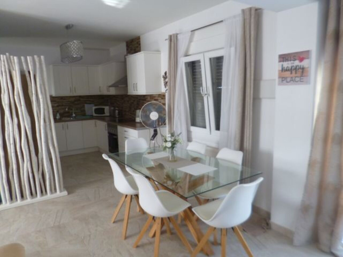 Huis te koop in Villamartin | 5 slaapkamers H5342869