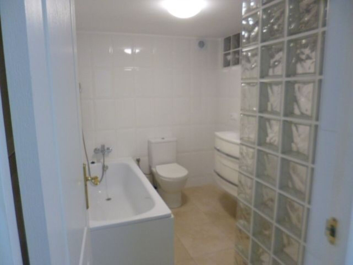 Huis te koop in Villamartin | 5 slaapkamers H5342869