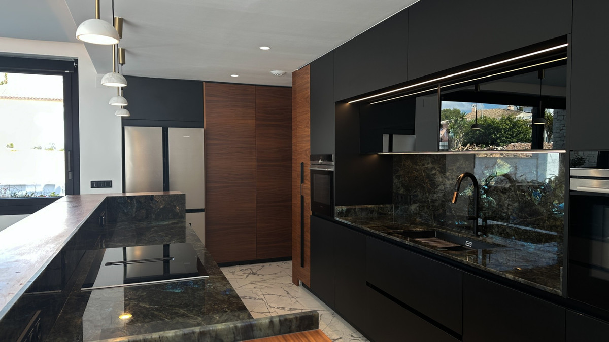 Property main view 46