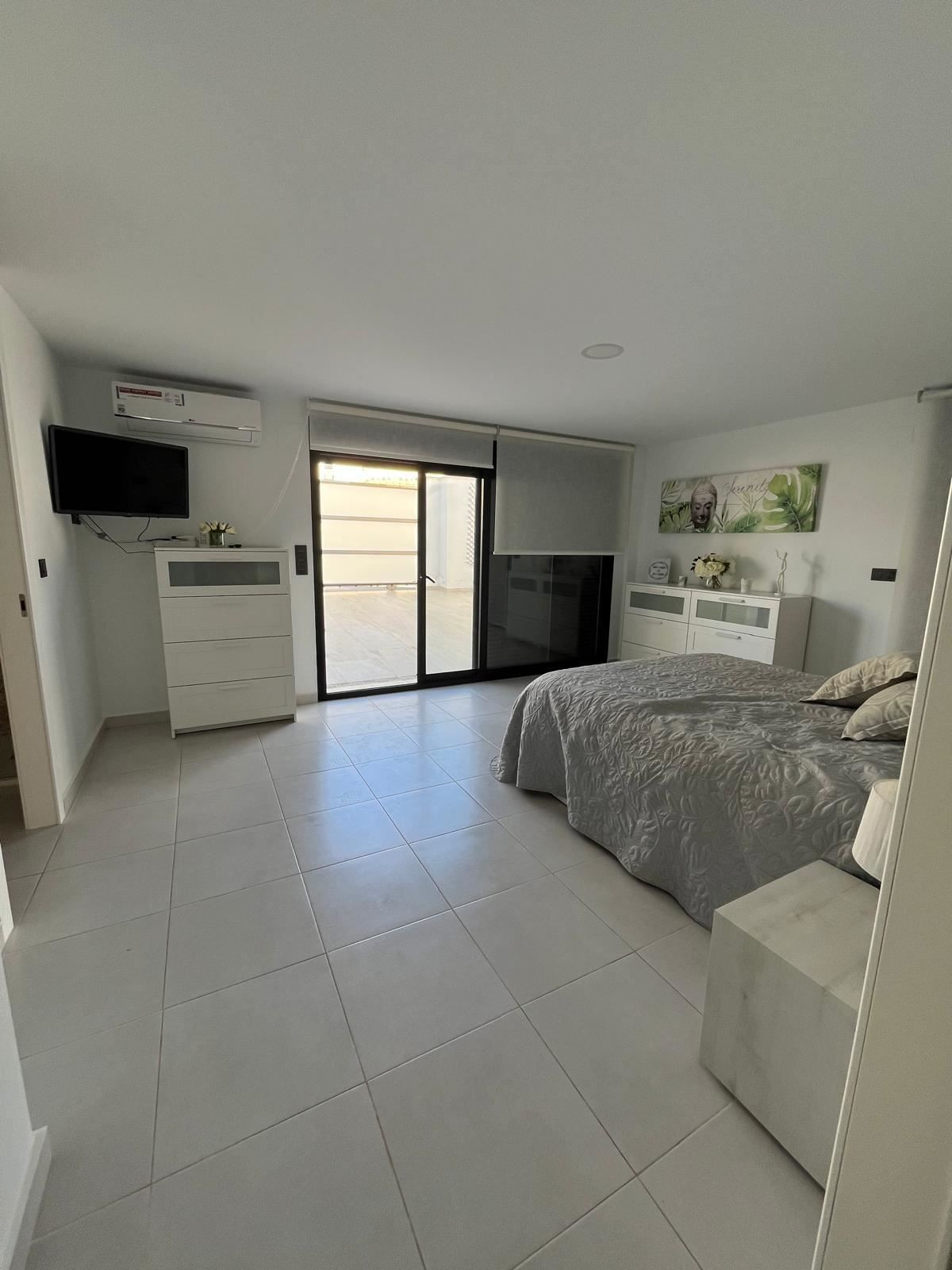 Huis te koop in Villamartin | 3 slaapkamers H5355520