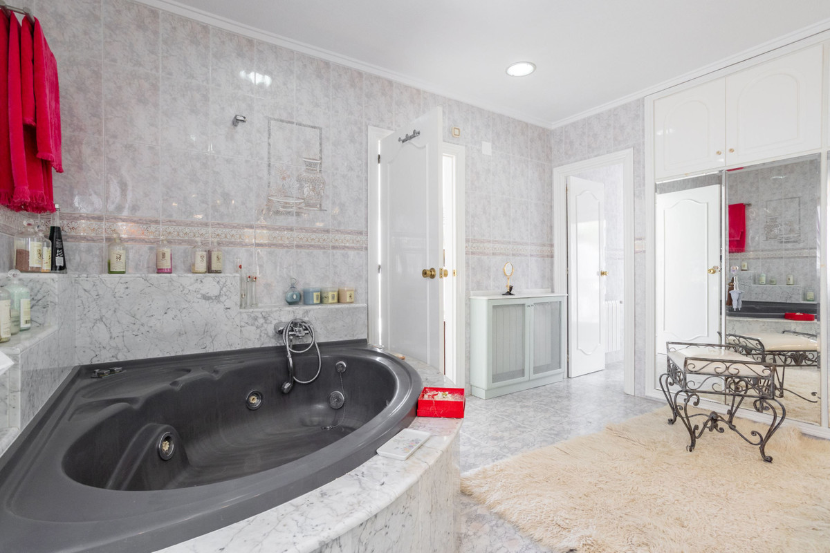 Huis te koop in Villamartin | 4 slaapkamers H5355544