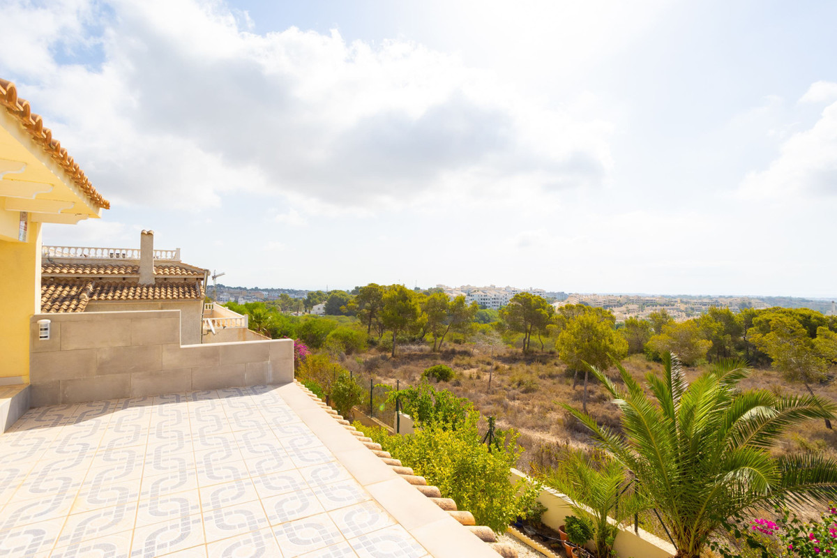 Huis te koop in Villamartin | 4 slaapkamers H5355544