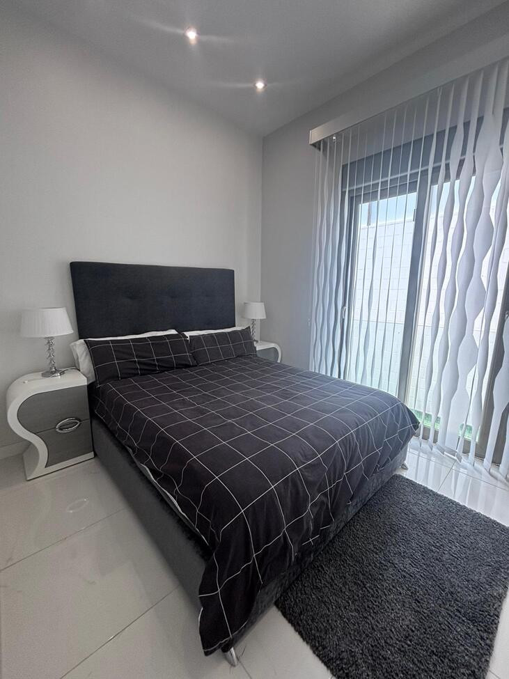 Huis te koop in Villamartin | 5 slaapkamers H5366326