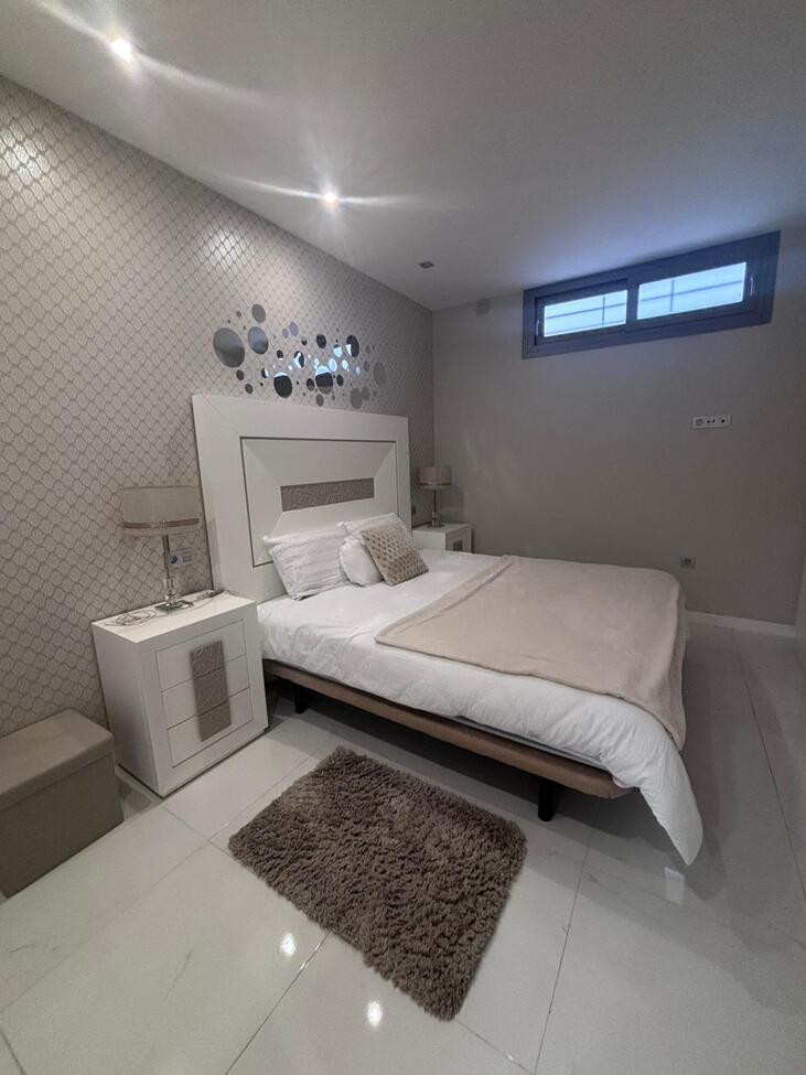 Huis te koop in Villamartin | 5 slaapkamers H5366326