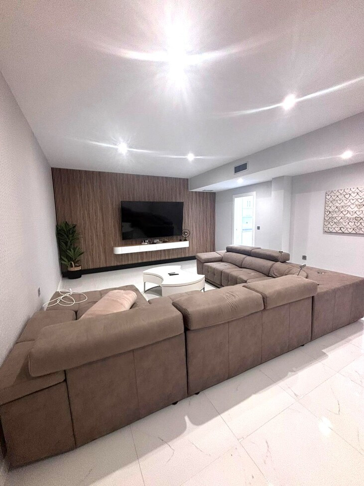 Huis te koop in Villamartin | 5 slaapkamers H5366326