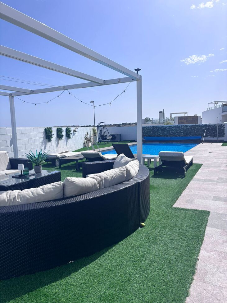 Huis te koop in Villamartin | 5 slaapkamers H5366326