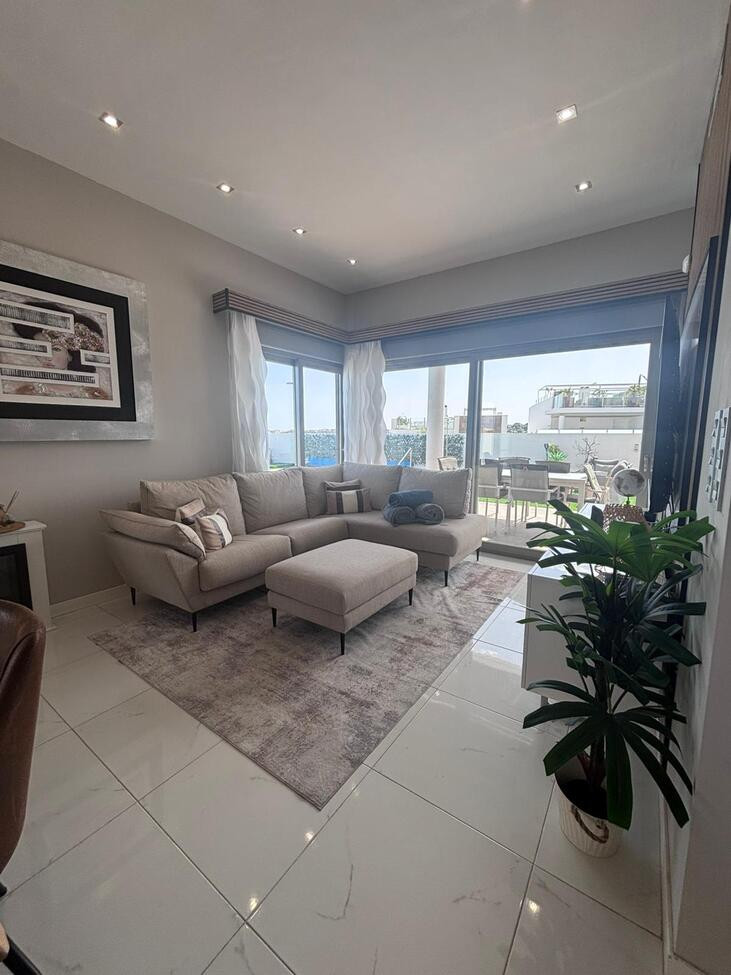 Huis te koop in Villamartin | 5 slaapkamers H5366326