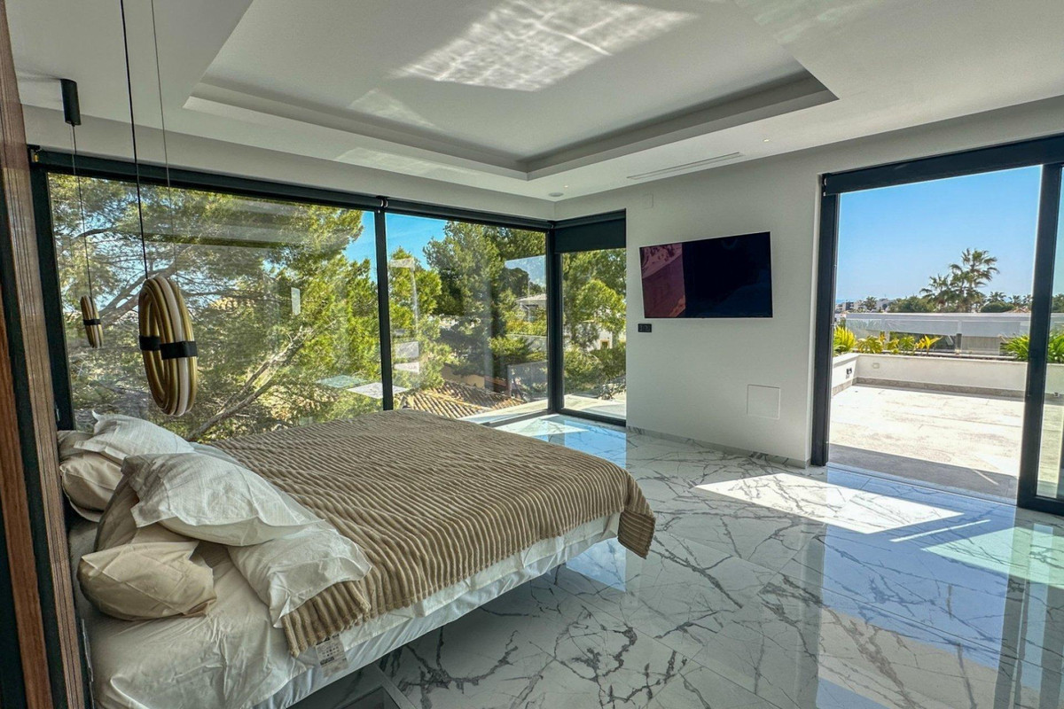Huis te koop in Villamartin | 4 slaapkamers H5372506