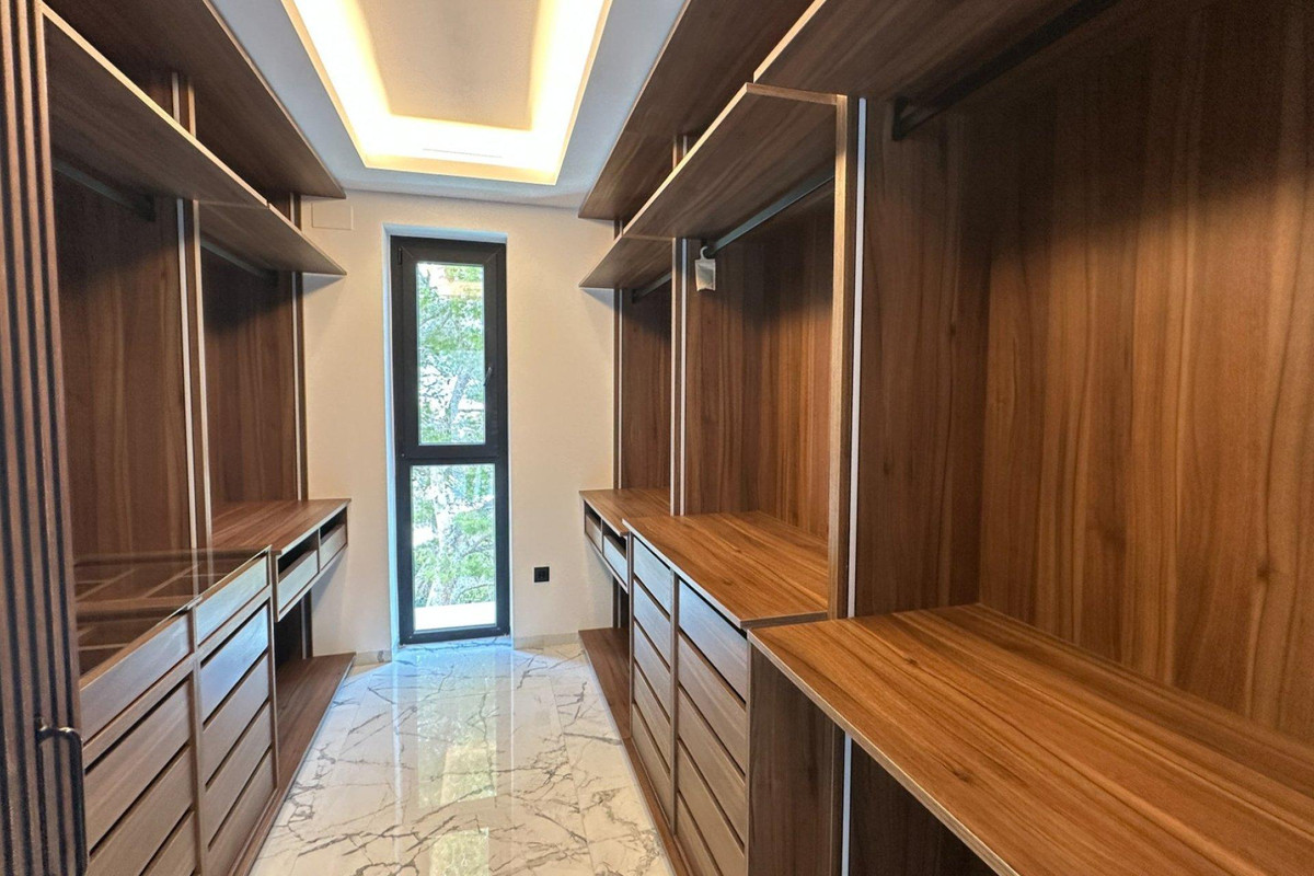 Huis te koop in Villamartin | 4 slaapkamers H5372506