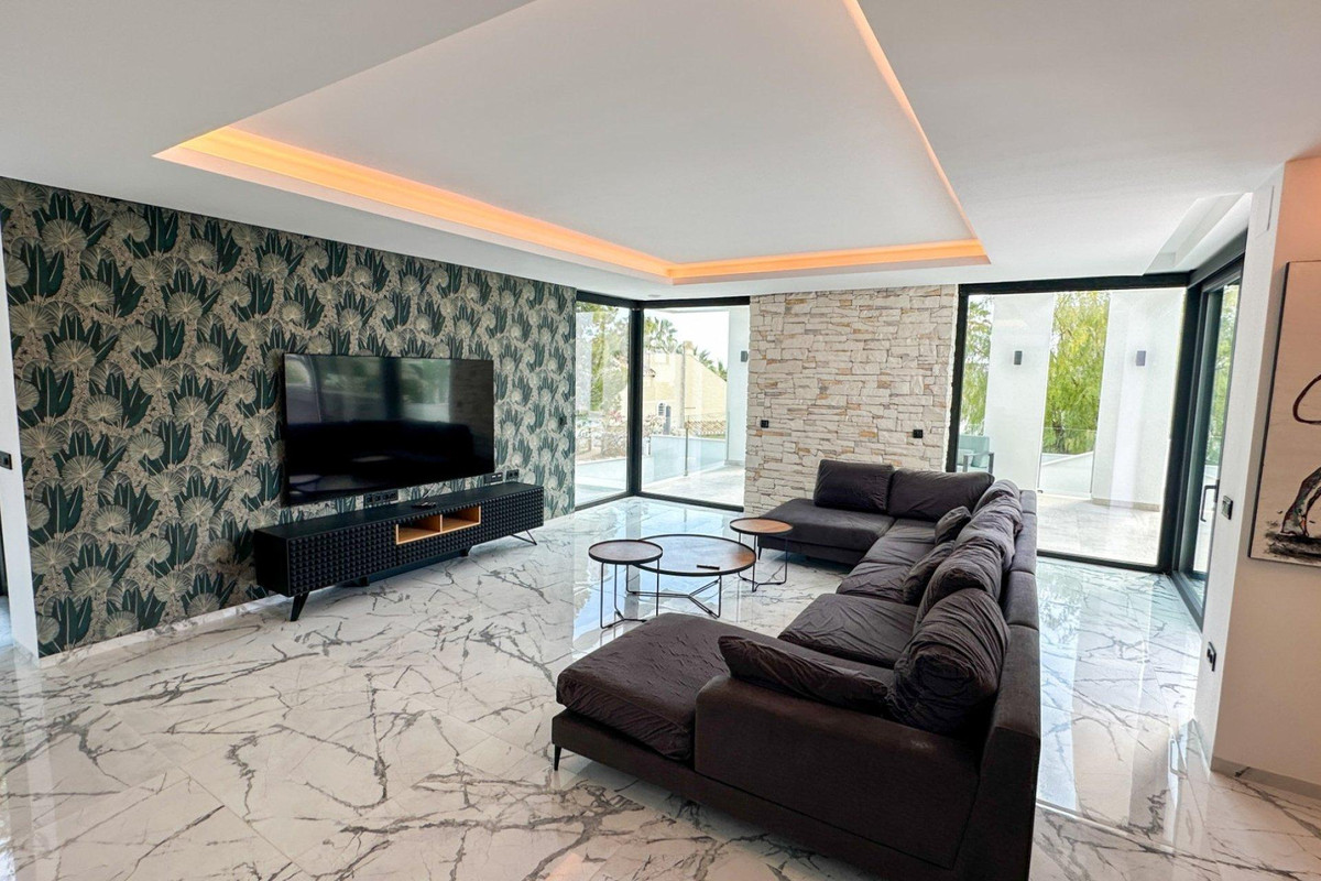 Huis te koop in Villamartin | 4 slaapkamers H5372506