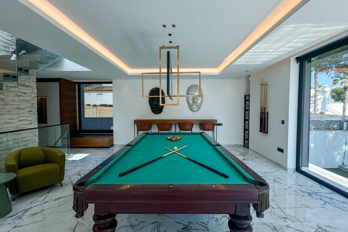 Huis te koop in Villamartin | 4 slaapkamers H5372506