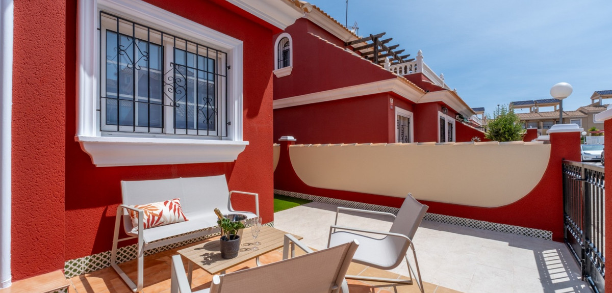 Huis te koop in Villamartin | 3 slaapkamers H5380534