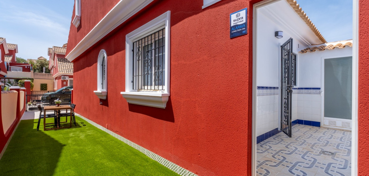 Huis te koop in Villamartin | 3 slaapkamers H5380534