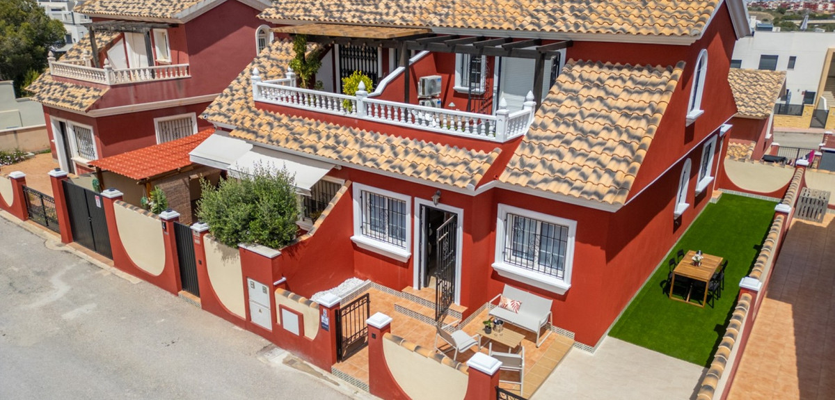 Huis te koop in Villamartin | 3 slaapkamers H5380534