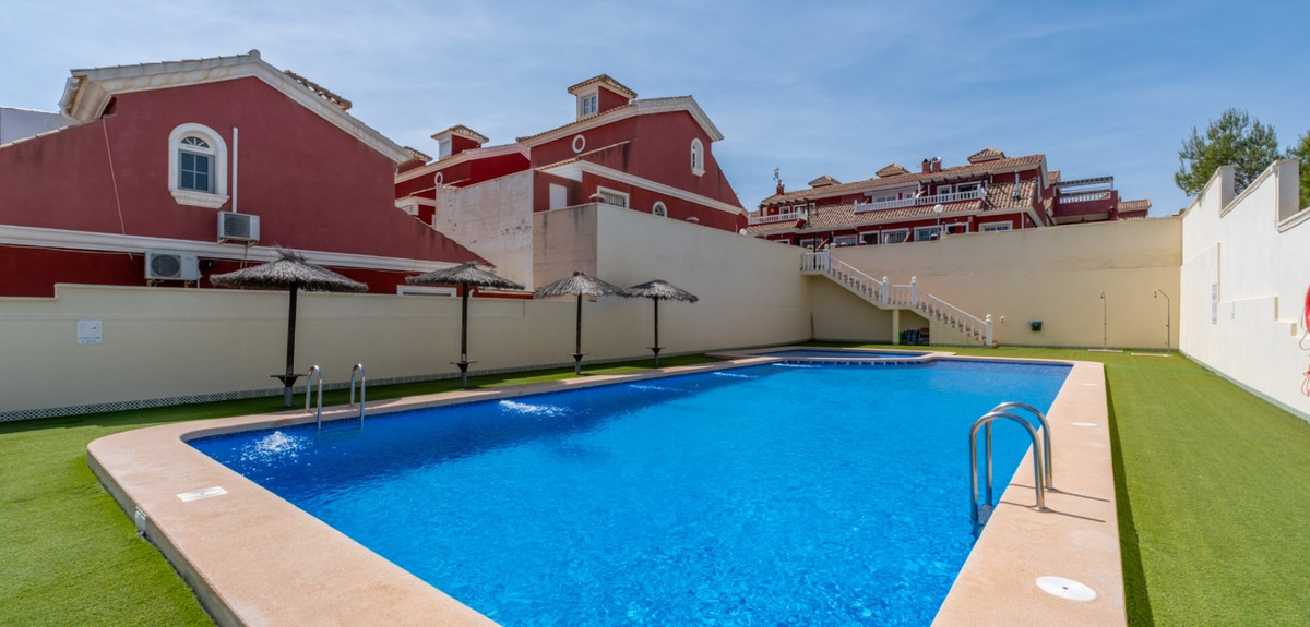Huis te koop in Villamartin | 3 slaapkamers H5380534