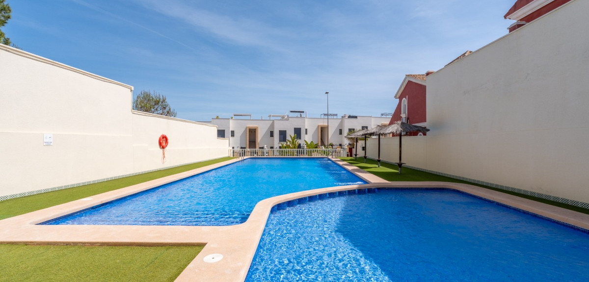 Huis te koop in Villamartin | 3 slaapkamers H5380534