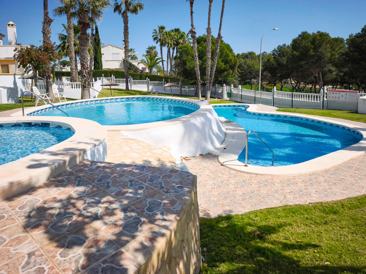 Huis te koop in Villamartin | 2 slaapkamers H5400898
