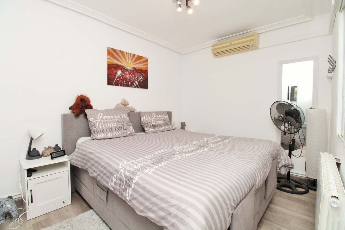 Appartement te koop in Villamartin | 2 slaapkamers H5406628