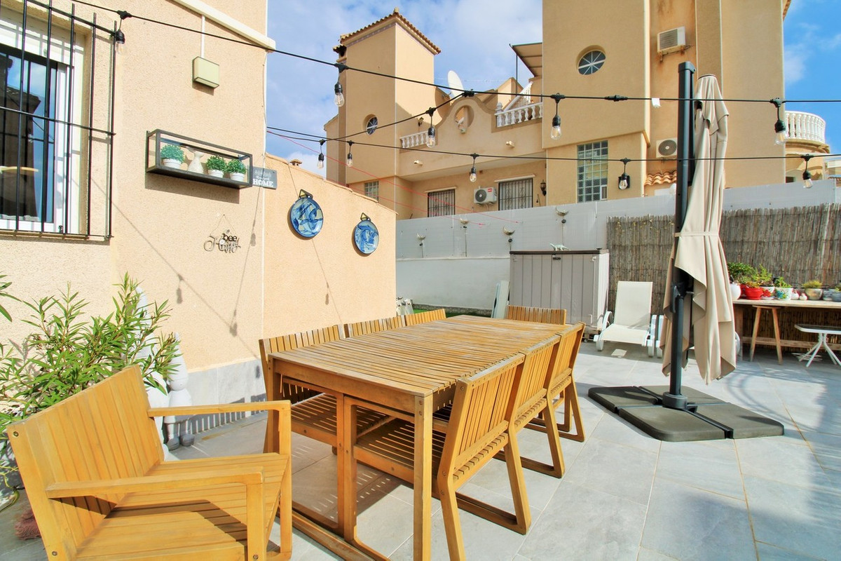 Appartement te koop in Villamartin | 2 slaapkamers H5406628