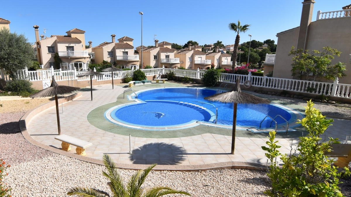 Appartement te koop in Villamartin | 2 slaapkamers H5406628