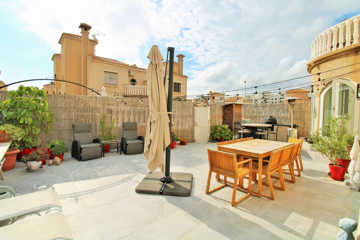 Appartement te koop in Villamartin | 2 slaapkamers H5406628