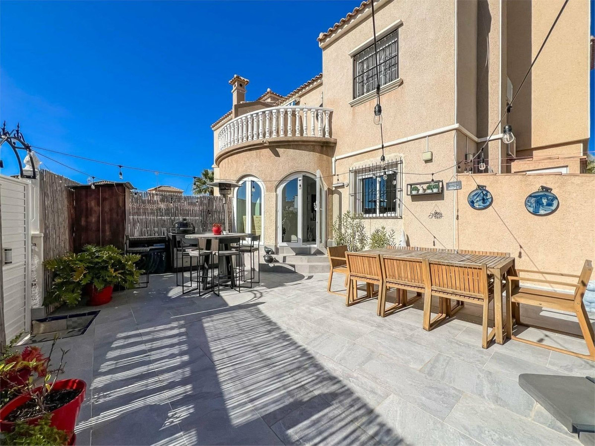 Huis te koop in Villamartin | 2 slaapkamers H5407609