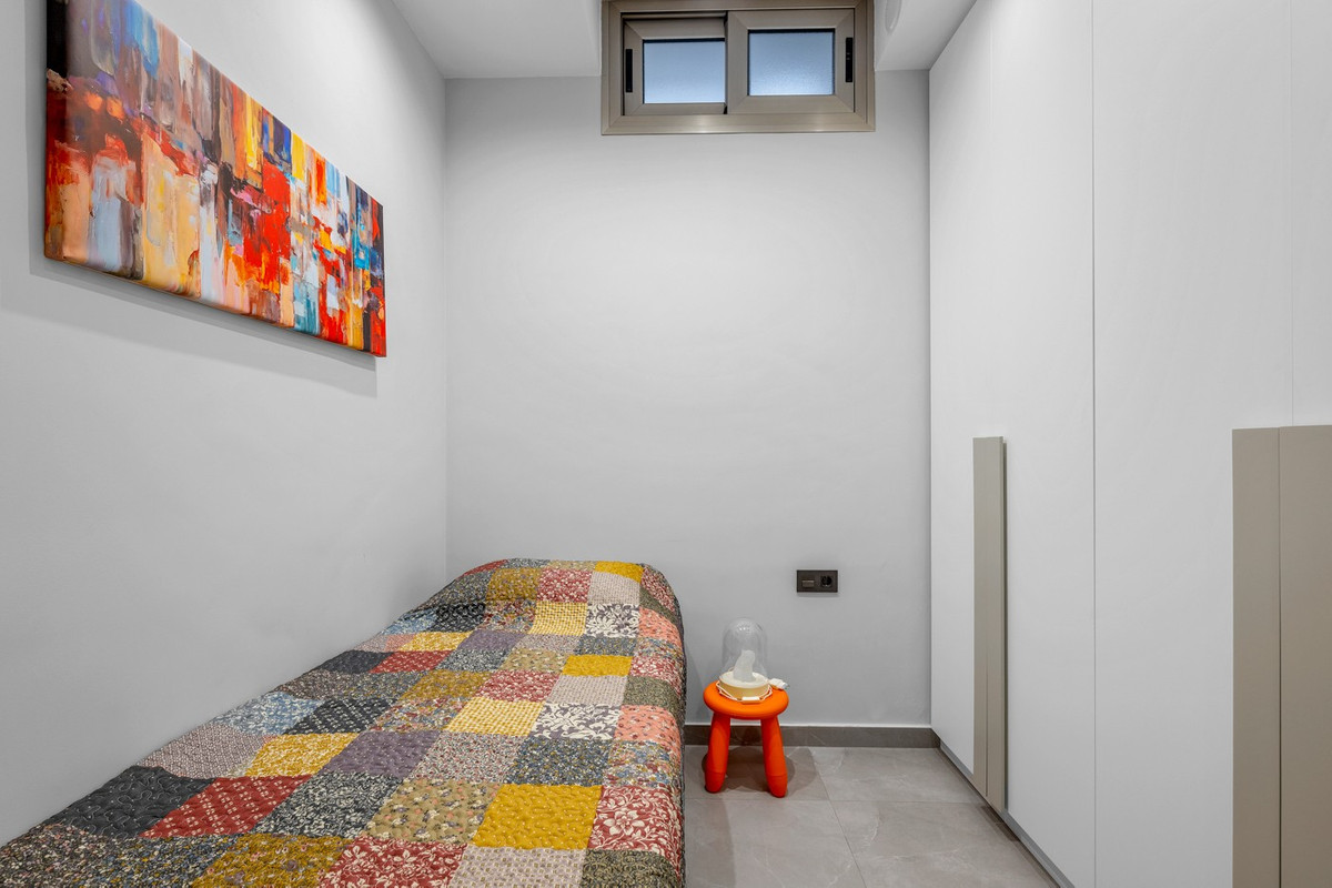 Property main view 33