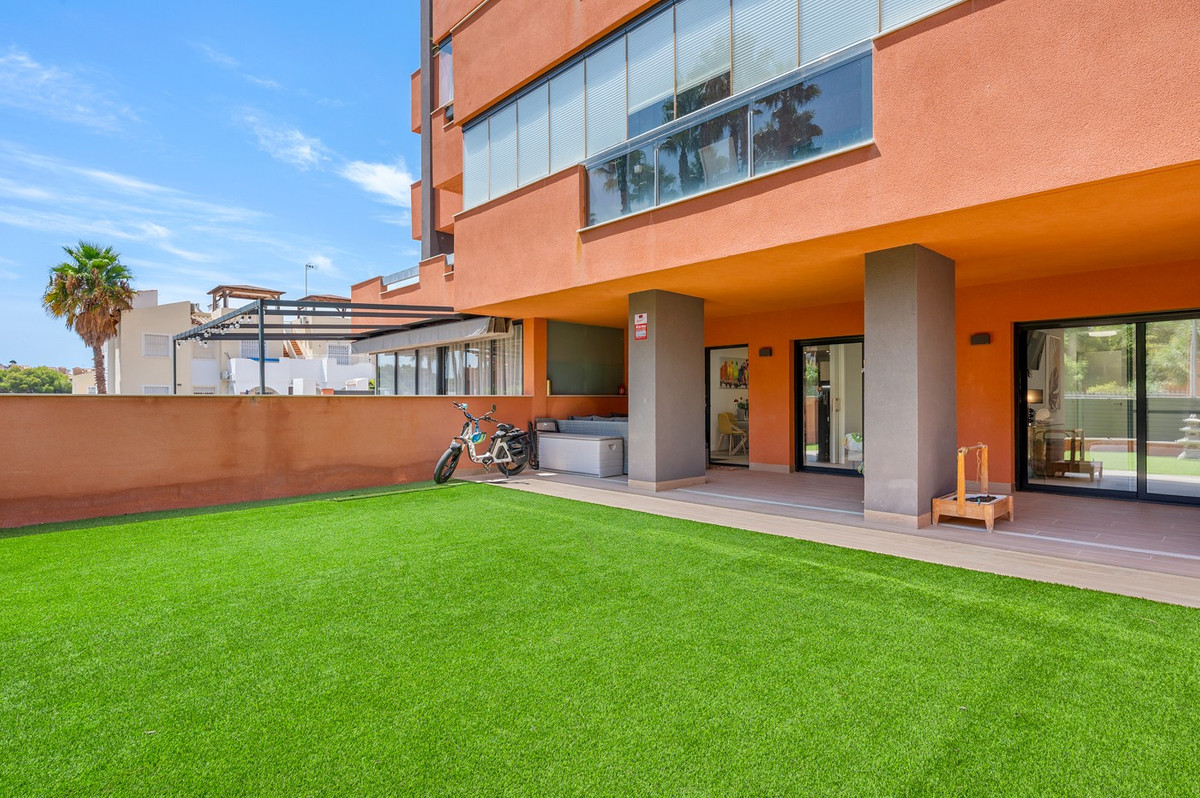 Huis te koop in Villamartin | 2 slaapkamers H5461864