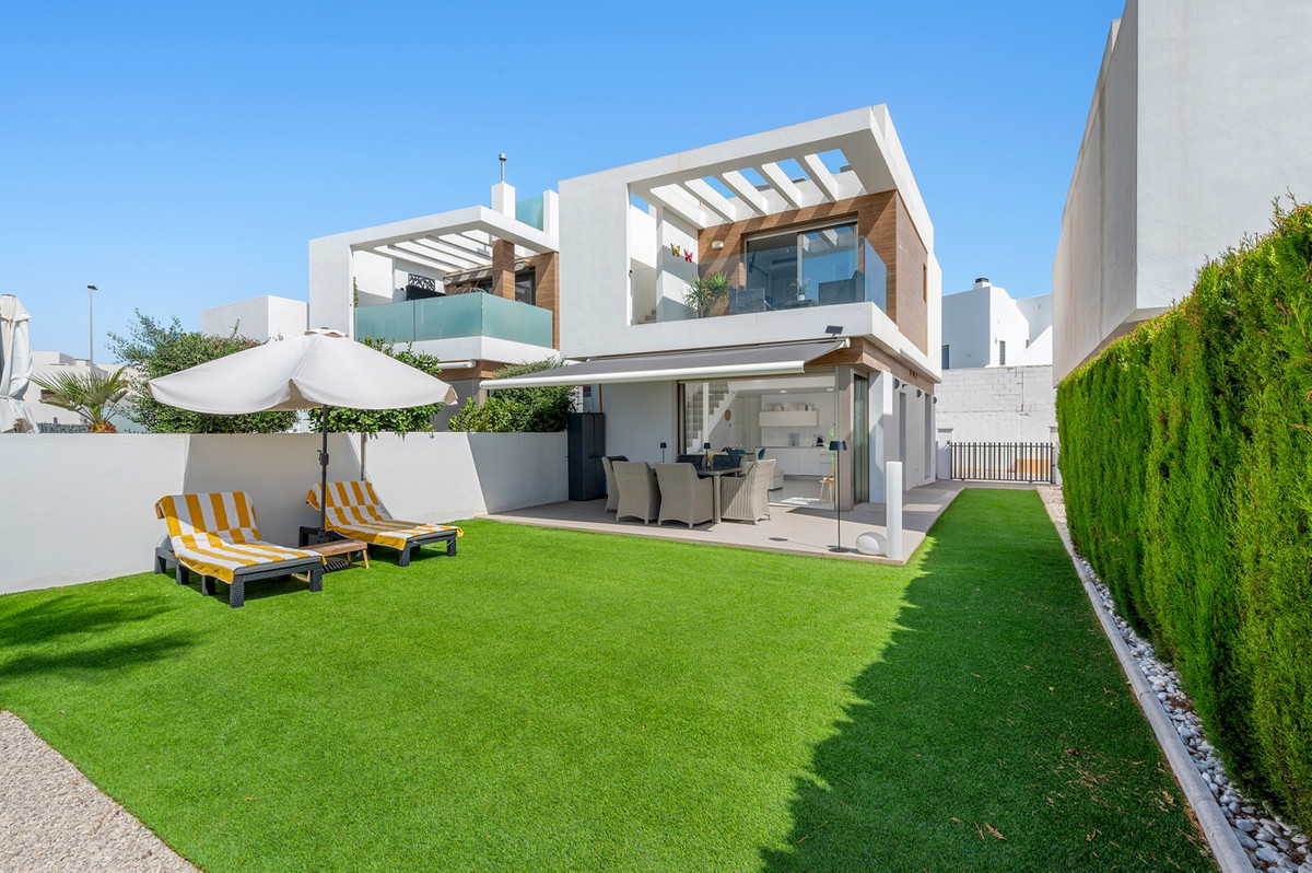 Huis te koop in Villamartin | 3 slaapkamers H5483806