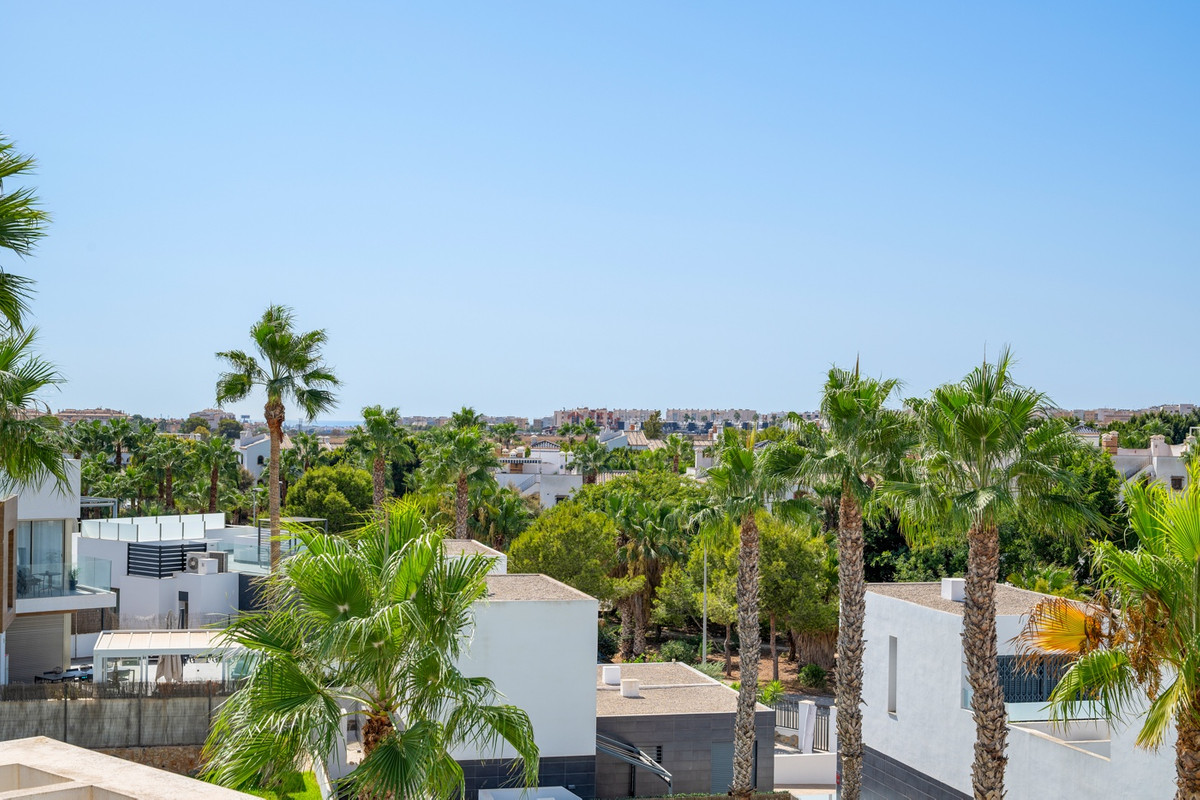 Huis te koop in Villamartin | 3 slaapkamers H5483806