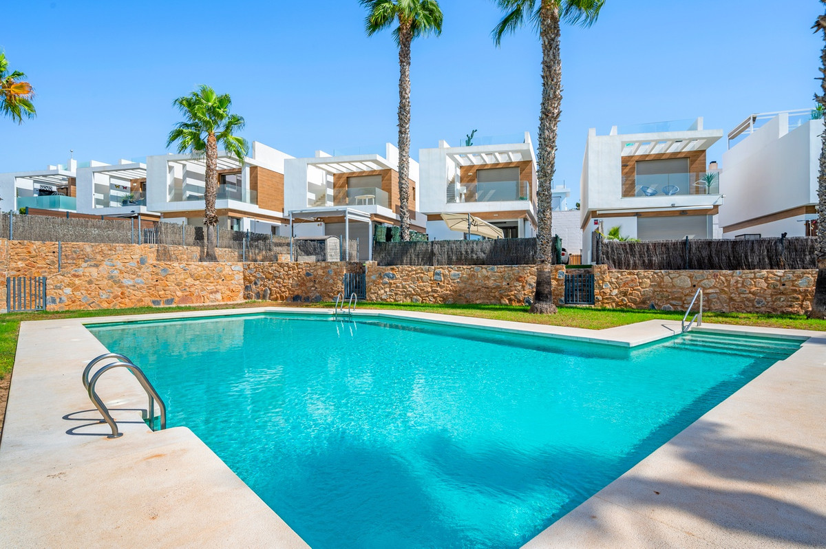 Huis te koop in Villamartin | 3 slaapkamers H5483806
