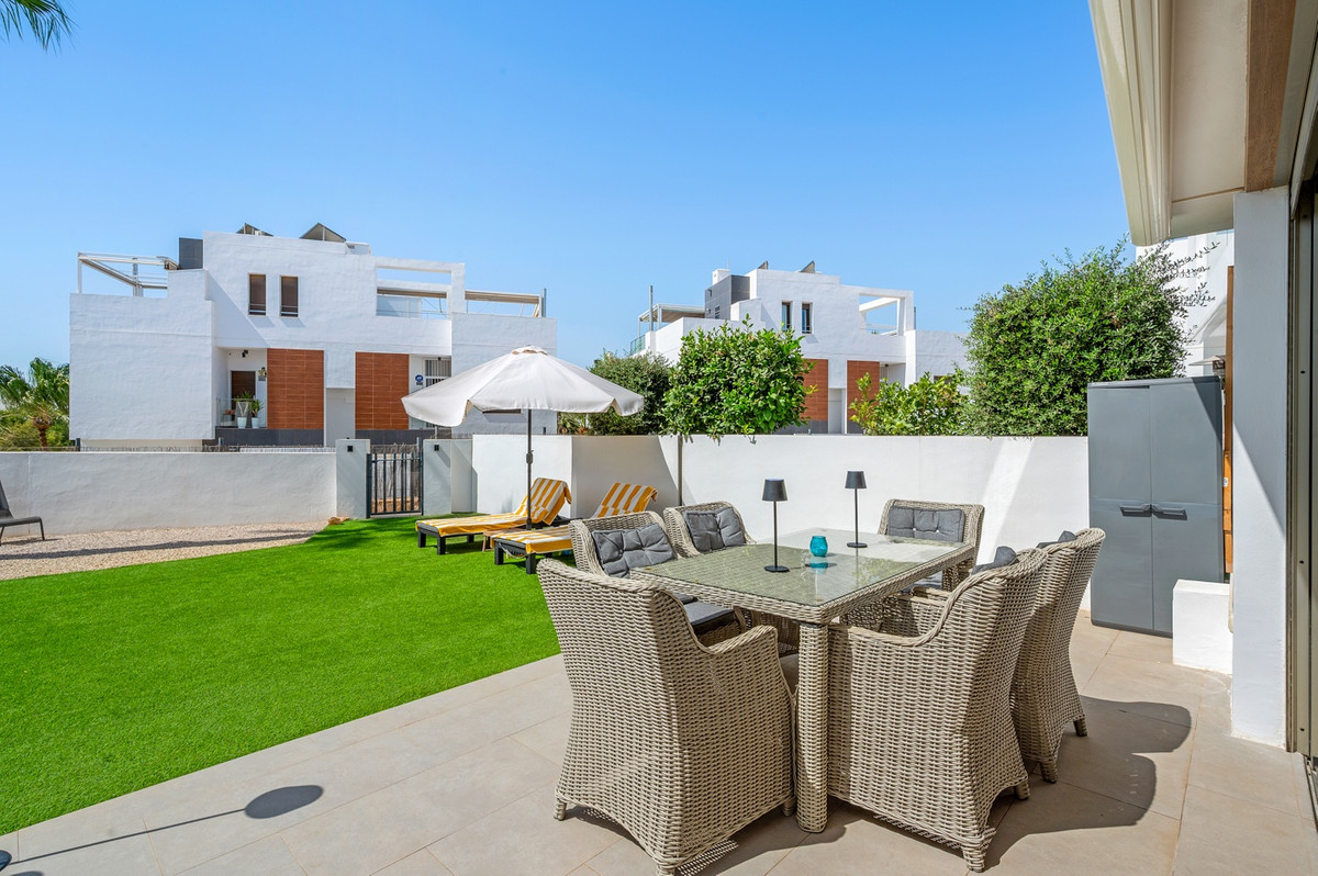 Huis te koop in Villamartin | 3 slaapkamers H5483806