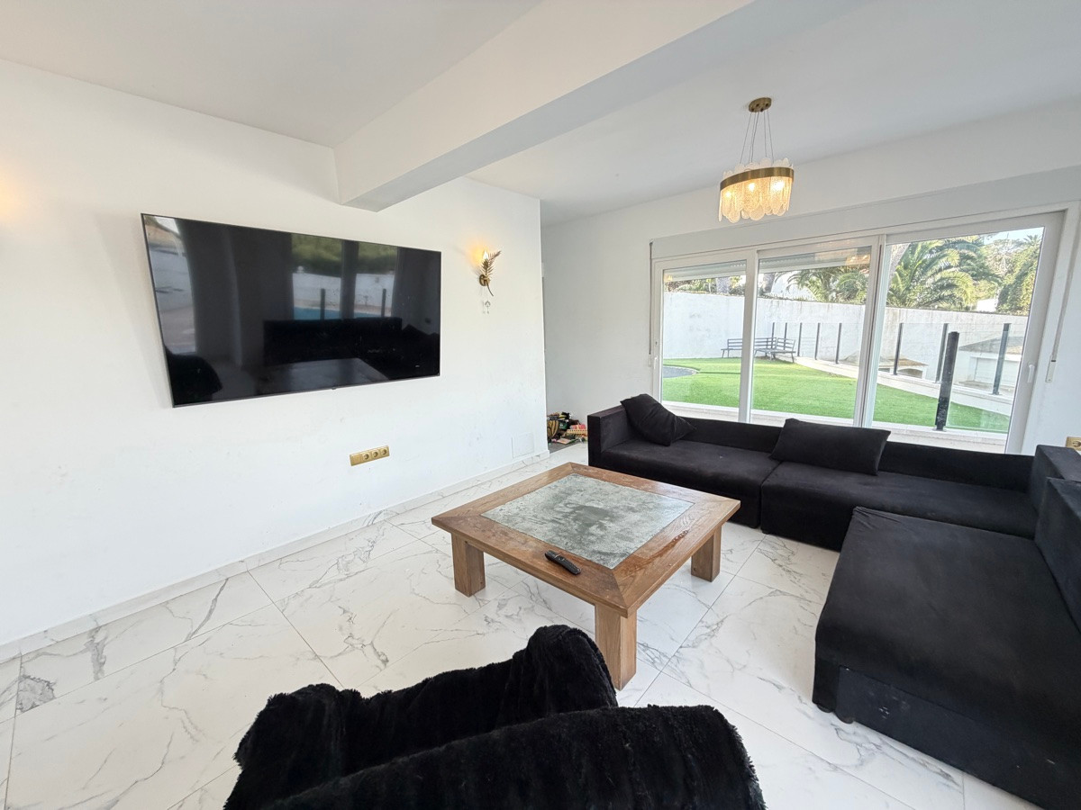 Huis te koop in Villamartin | 6 slaapkamers H5503180