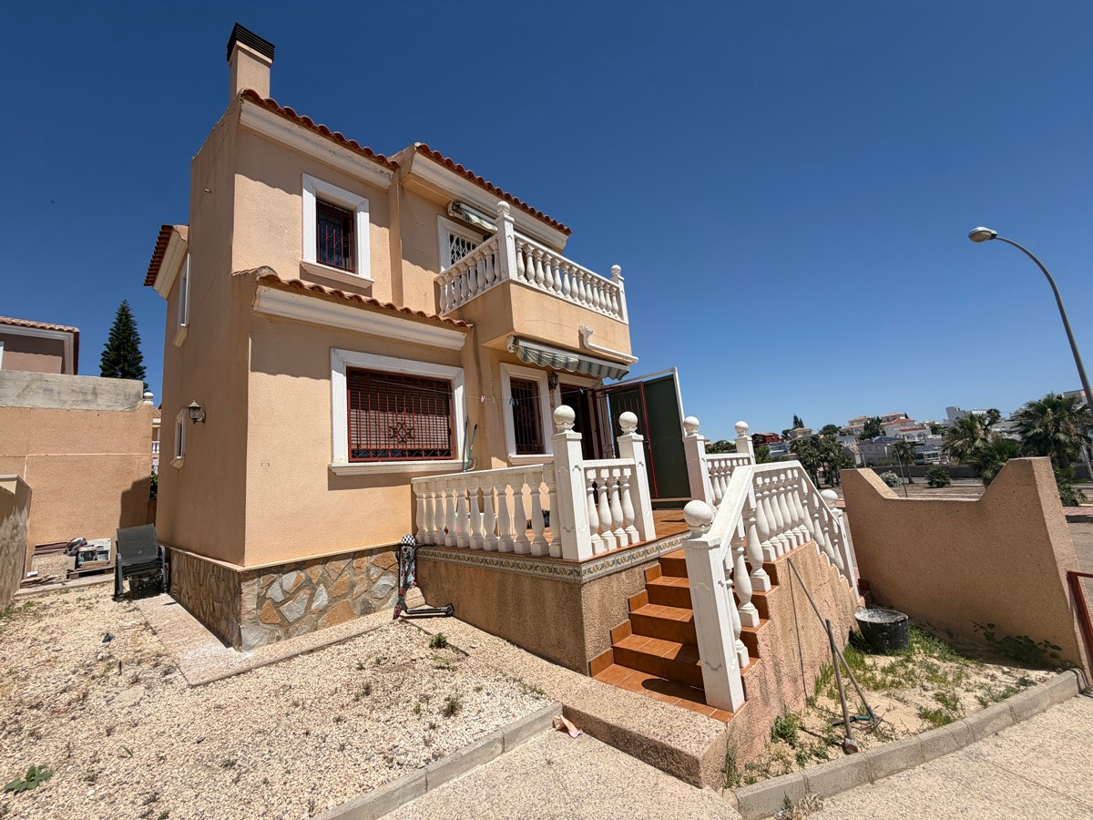 Huis te koop in Villamartin | 2 slaapkamers H5503201