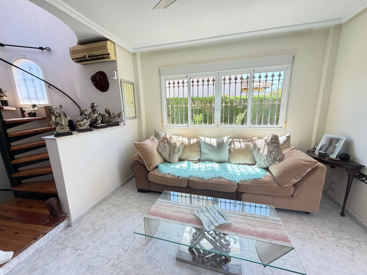 Huis te koop in Villamartin | 4 slaapkamers H5503204