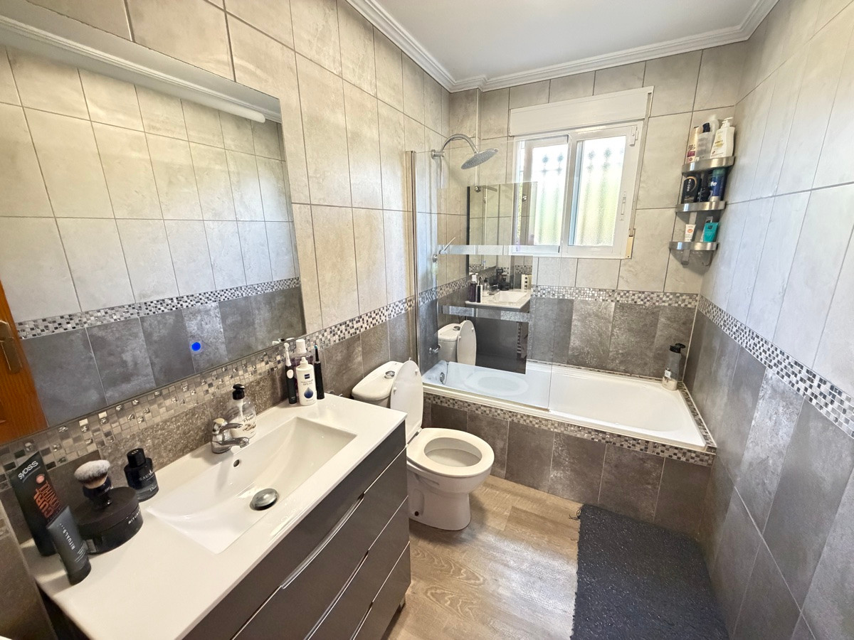 Huis te koop in Villamartin | 4 slaapkamers H5503204