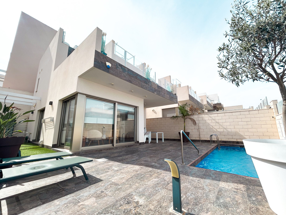 Huis te koop in Villamartin | 3 slaapkamers H5506684