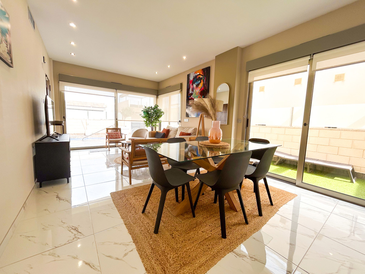 Huis te koop in Villamartin | 3 slaapkamers H5506684