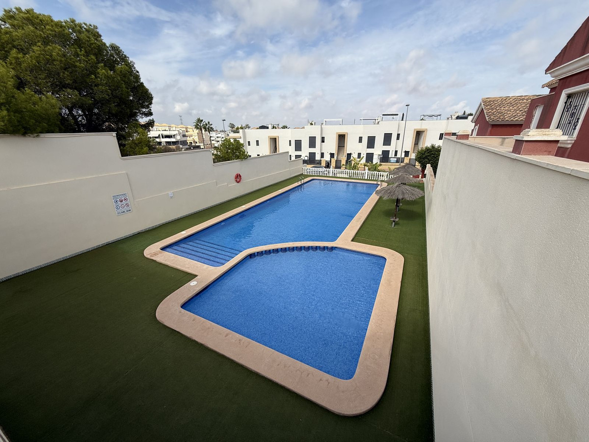 Huis te koop in Villamartin | 3 slaapkamers H5506936