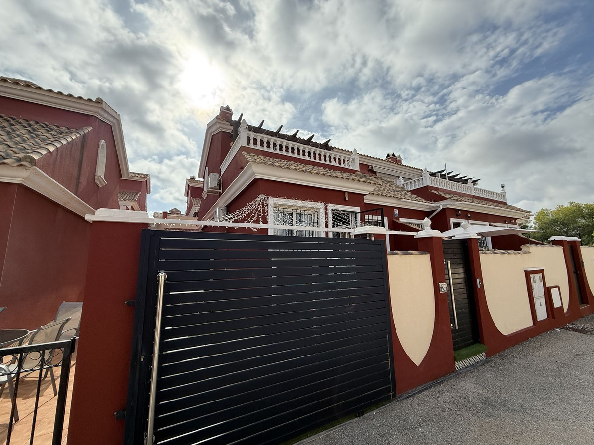 Huis te koop in Villamartin | 3 slaapkamers H5506936
