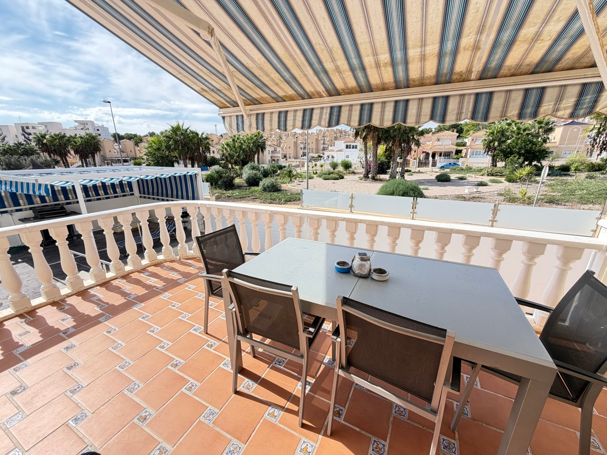 Huis te koop in Villamartin | 3 slaapkamers H5516344