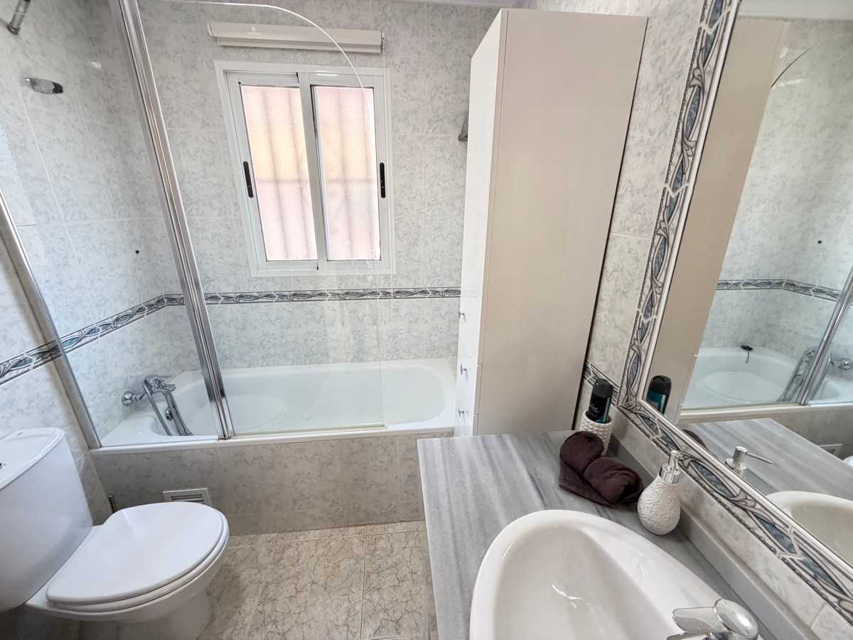 Huis te koop in Villamartin | 3 slaapkamers H5516344
