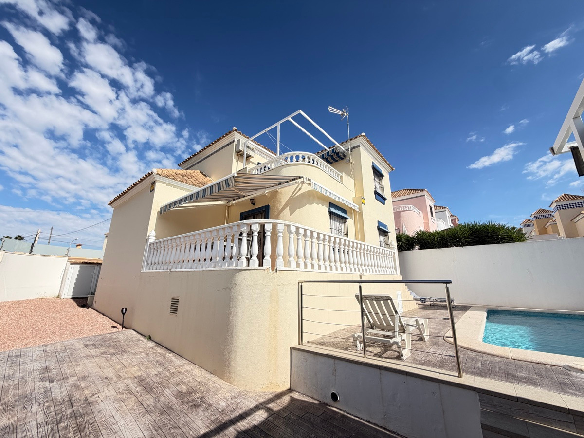 Huis te koop in Villamartin | 3 slaapkamers H5516344