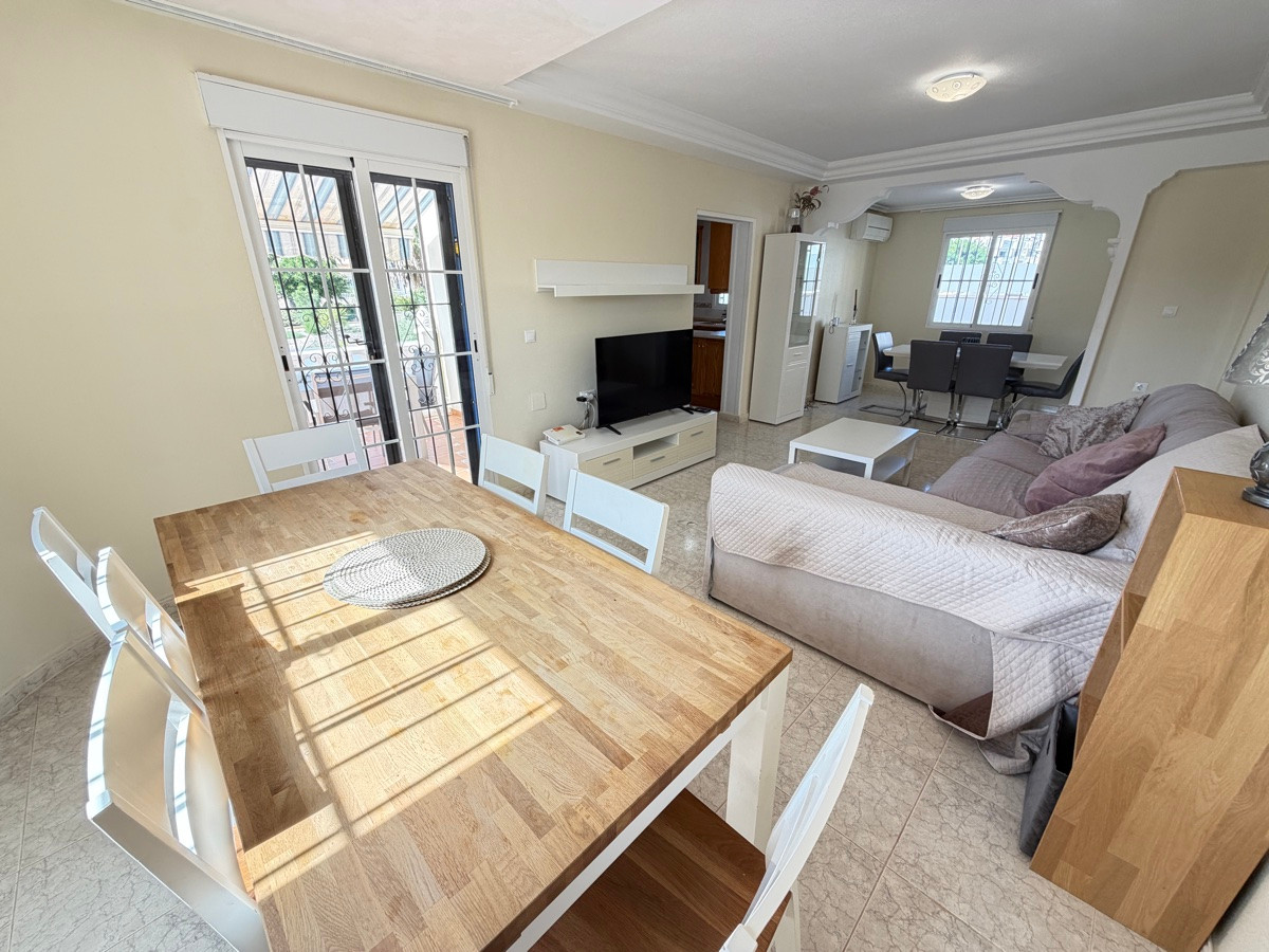 Huis te koop in Villamartin | 3 slaapkamers H5516344