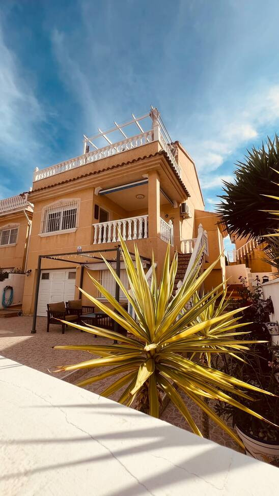 Huis te koop in Villamartin | 3 slaapkamers H5519500